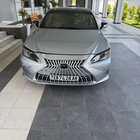 Lexus ES 350 2022