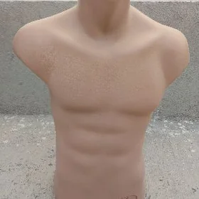 Satlyk oglan Maniken