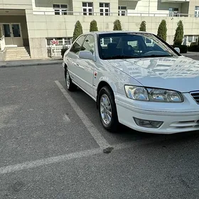 Toyota Camry 2001