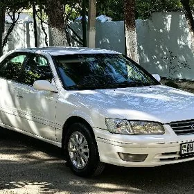 Toyota Camry 2000