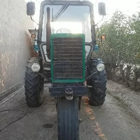 MTZ 80 2012