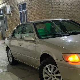 Toyota Camry 1998