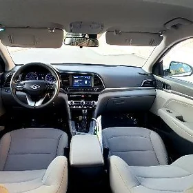 Hyundai Elantra 2020