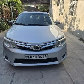 Toyota Camry 2014