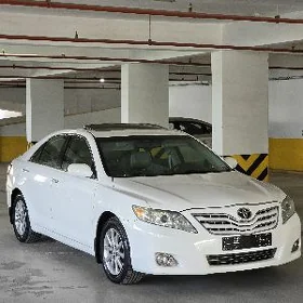 Toyota Camry 2011