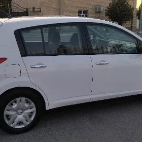 Nissan Versa 2010