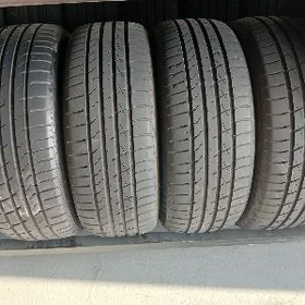 225 50 18