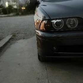 BMW E39 2003