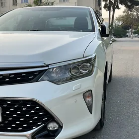 Toyota Camry 2017