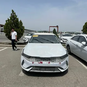 Kia K5 2023