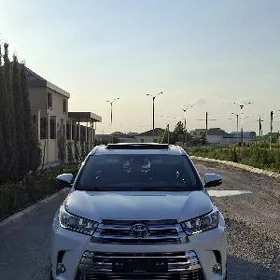 Toyota Highlander 2017