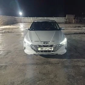 Hyundai Elantra 2020
