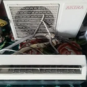 сплинт кондиционер  Акира.