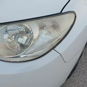 Фары Elantra 2010