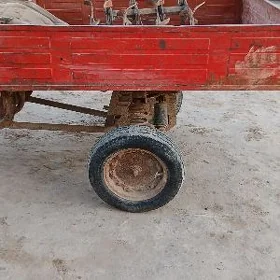 Ýer sürýän