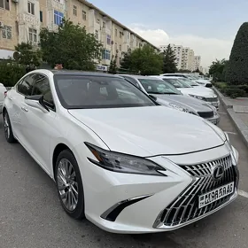Lexus ES 350 2019