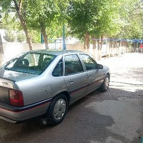 Opel Vectra 1992
