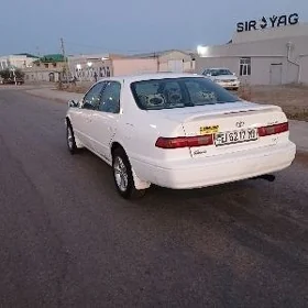 Toyota Camry 1999