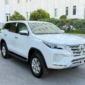 Toyota Fortuner 2026