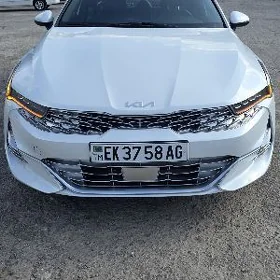 Kia K5 2021