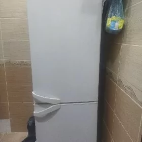 indesit holodilnik