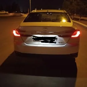 Toyota Camry Hybrid 2025