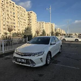 Toyota Camry 2017