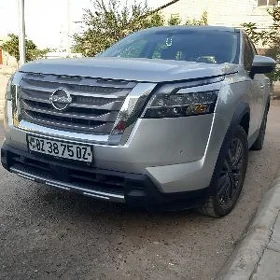 Nissan Pathfinder 2022
