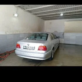 BMW E39 1999