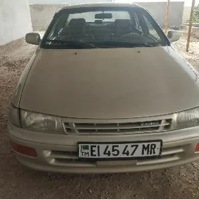 Toyota Carina 1993