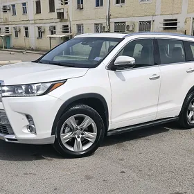 Toyota Highlander 2019