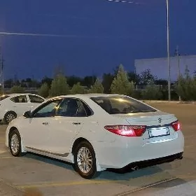 Toyota Camry 2017