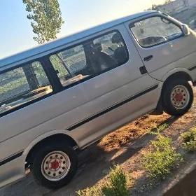 Toyota Hiace 1992