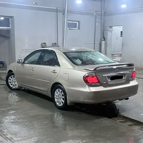 Toyota Camry 2003
