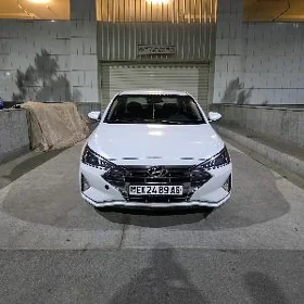 Hyundai Elantra 2020