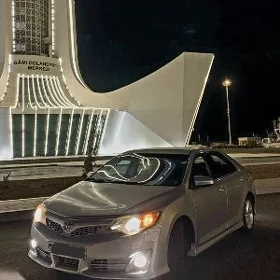 Toyota Camry 2012
