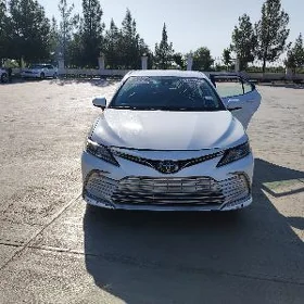 Toyota Camry 2023