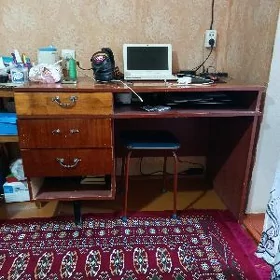 стол старинный