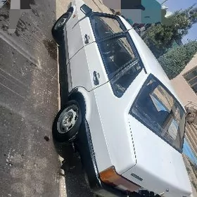 Lada 21099 2000