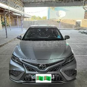 Toyota Camry 2020