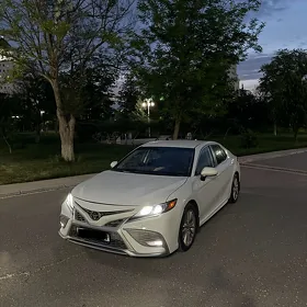 Toyota Camry 2023