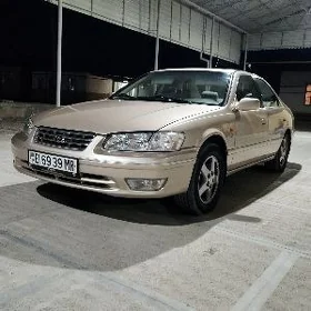 Toyota Camry 2000