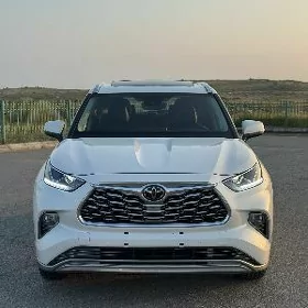 Toyota Highlander 2021