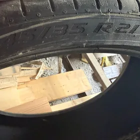 245/35/r21 pirelli