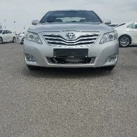 Toyota Camry 2011