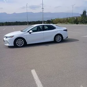 Toyota Camry 2023