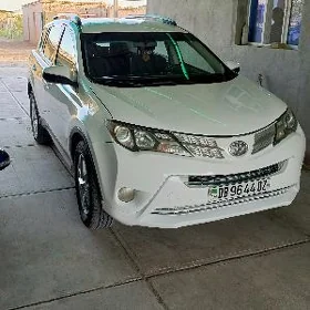 Toyota RAV4 2015