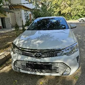 Toyota Camry 2016