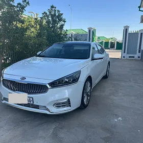 Kia Cadenza 2017