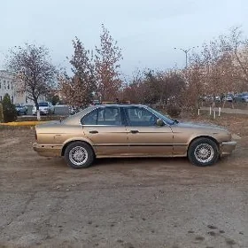 BMW 525 1990